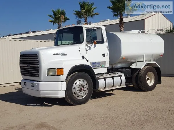 1993 FORD L9000 2000 GALLON BOBTAIL WATER TRUCK 3030