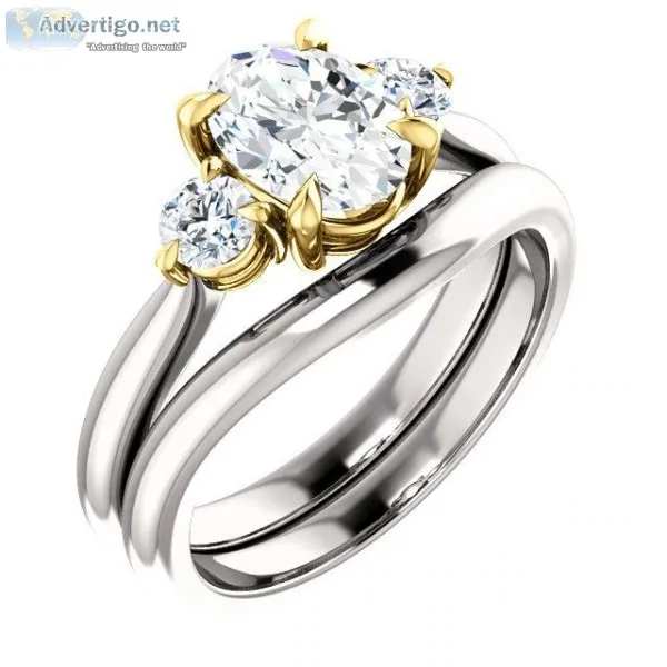 Get Excellent Three-stone Rings at a Diamonds Shop in Maller Bui