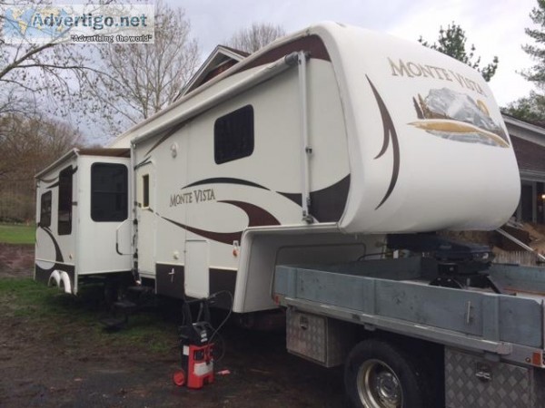 2008 Monte Vista 5th Wheel RV  Camper