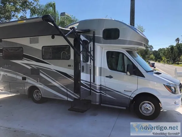 By Owner 2017 24 ft. Winnebago View 24j wslide