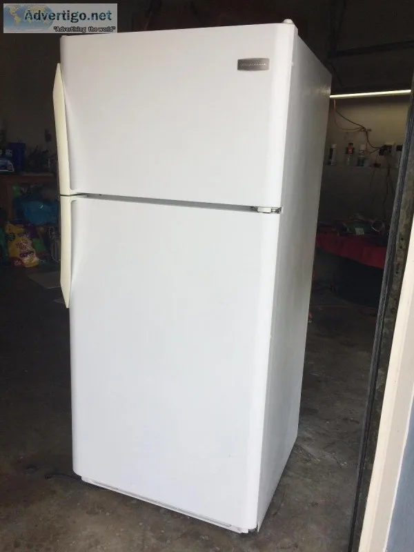 Frigidaire 18cf Fridge