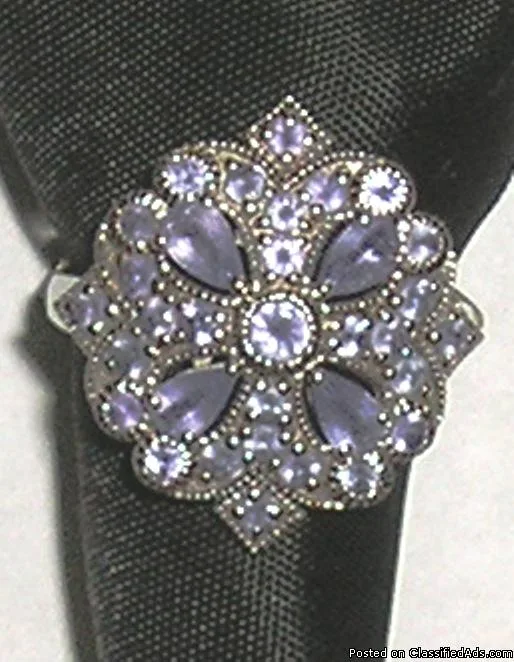 Tanzanite Ring Cluster Design Size 8 Excellent Condition