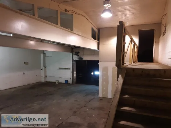 Warehouse with 2-level office
