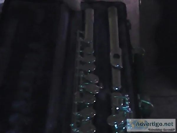 OLDS STUDENT FLUTE 