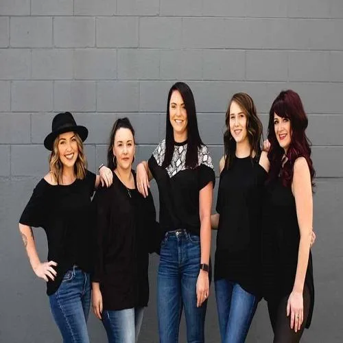 Social and Mane Salon Branson