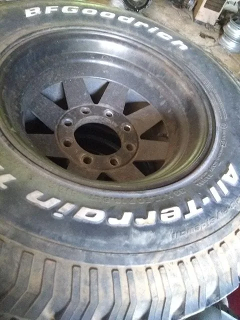 33x12.5 16.5&quot tires on 10&quot wide black aluminum wheels