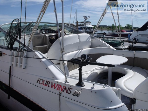 2004 FOUR WINNS VISTA 248 CRUISER