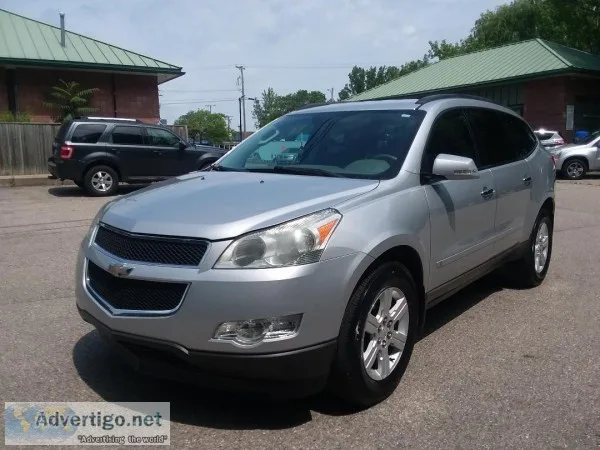 2010 CHEVROLET TRAVERSE LT2 - AWD - 3RD ROW SEAT