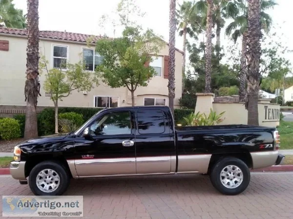 2005 GMC Sierra 1500 Black Pickup