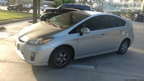 TOYOTA PRIUS NEED A UBER CAR ESPANOL