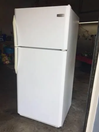 Refrigerator 18cf Frigidaire