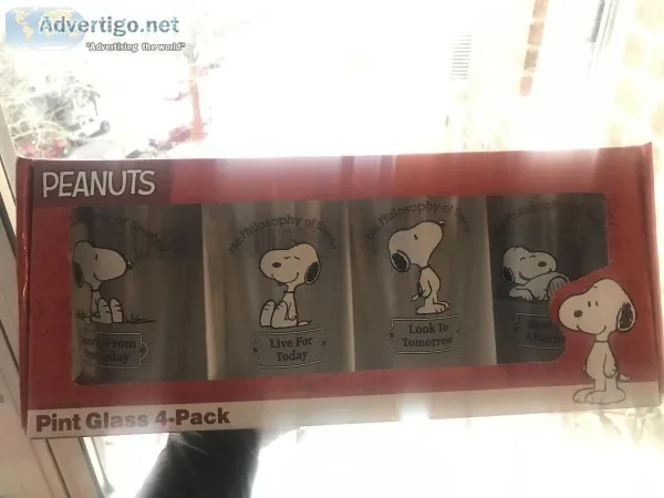 Brand new snoppy glasses