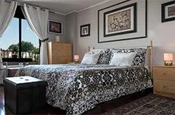 Luxurious Waterfront Condo for Sale in Astoria 22