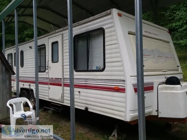 91 wilderness camper pull behind 31ft long
