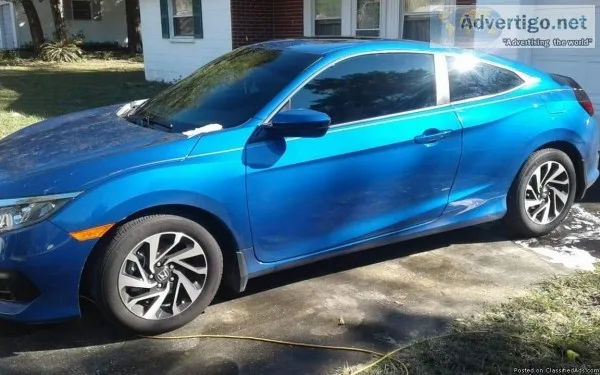 Female assistant for mobile auto glass tint