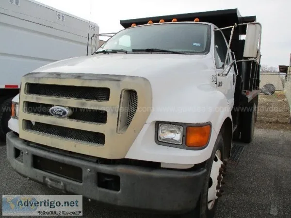 2004 Ford F-650 Regular Cab 2WD DRW wDump Body