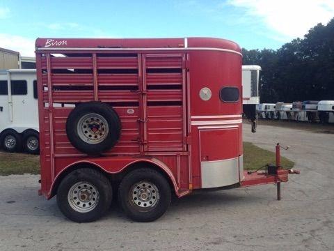 2000 Bison Straight Load 2 horse trailer