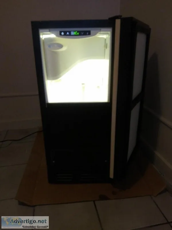 U-LINE ICE MAKER UNDER THE COUNTER MODEL