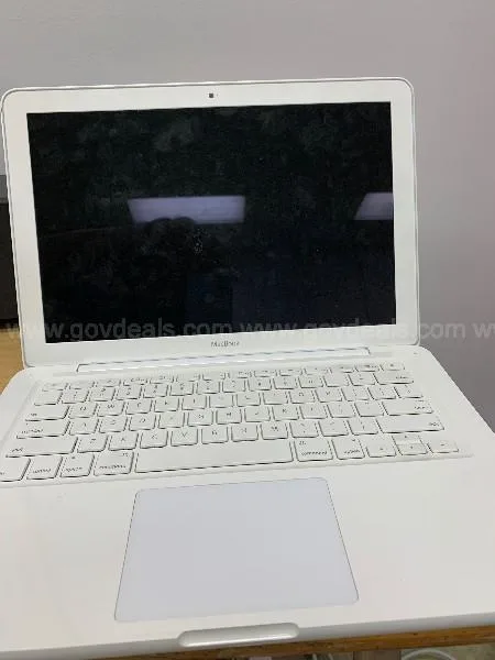 Lot of Apple MacBooks