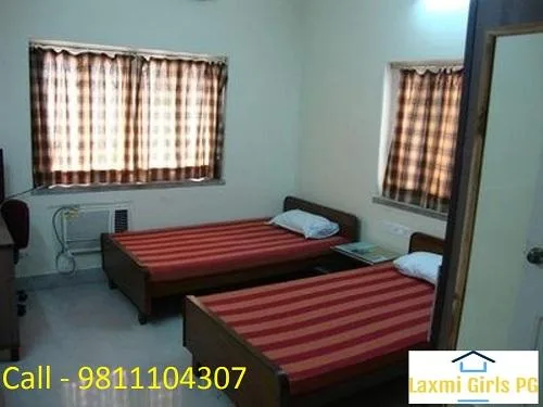 Girls pg in laxmi nagar at affordable price