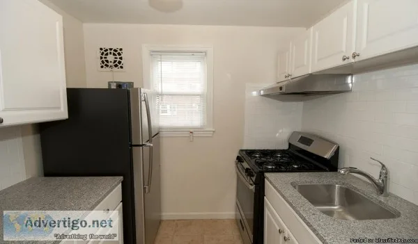 Furnished room with private toilet and entrance