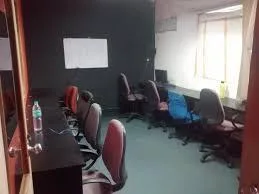 10 FURN OFFICE SPACE FOR RENT