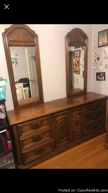 Dresser and Hutch for Sale