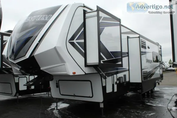 2019 Grand Design Momentum 395M