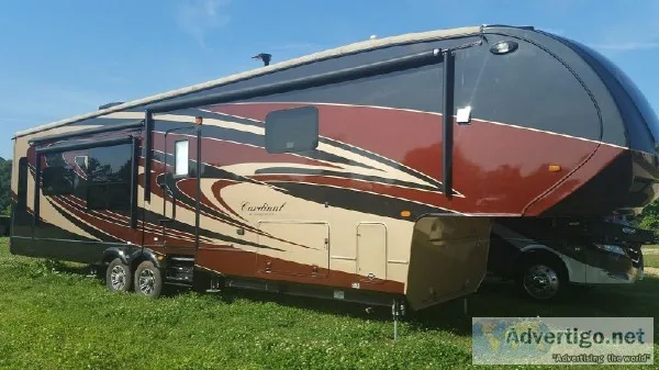 RV Fiberglass Repair and Paint
