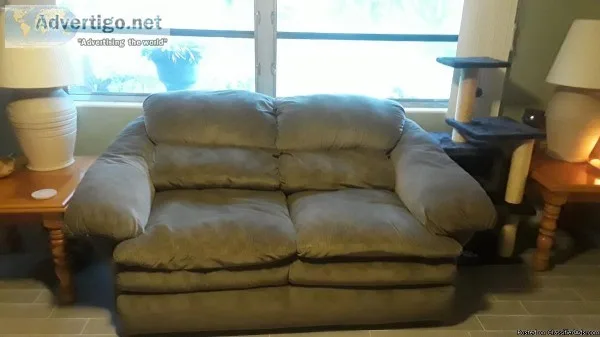 Couch - Mint Condition
