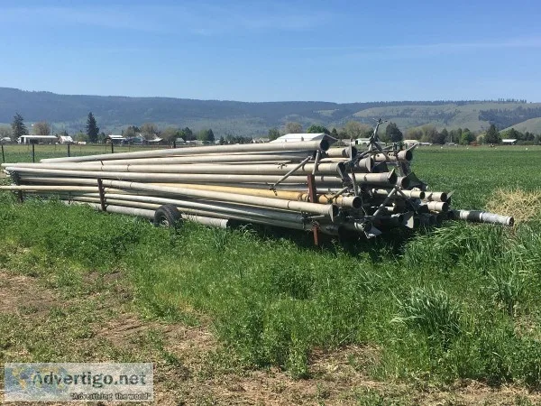 Irrigation sprinkler pipe and risers