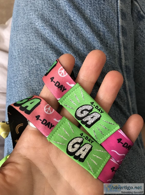 4 4-day GA lollapalooza wristbands