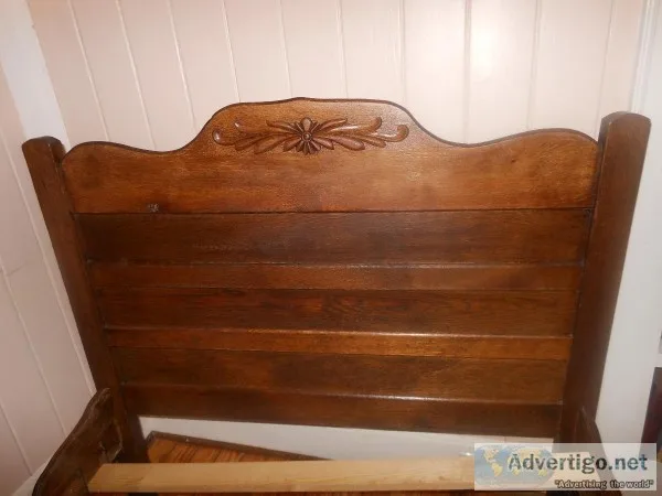 Antique 34 Oak Bed