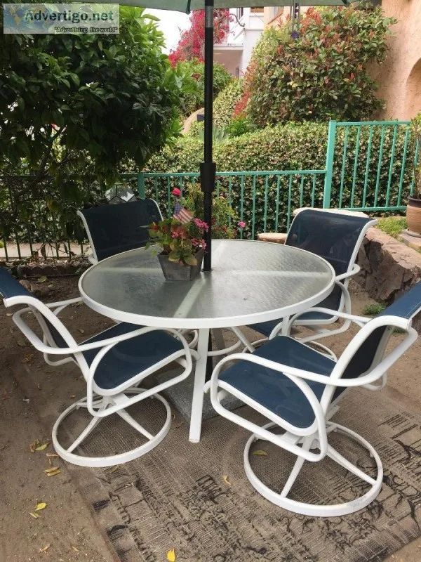 PATIO FURNITURE SET