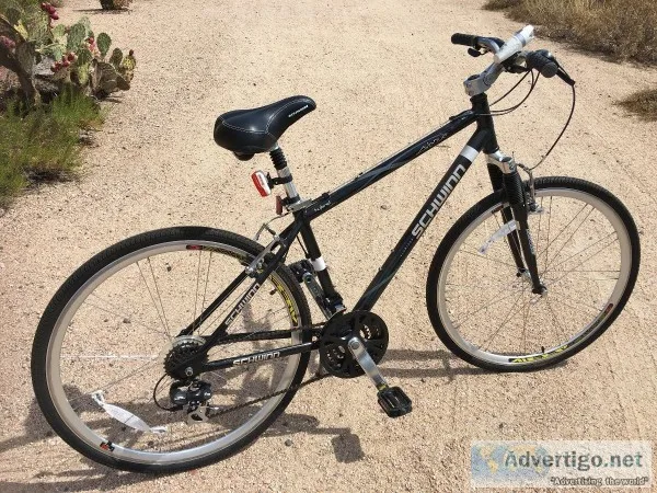 Mens 28 inch Hybrid Bike