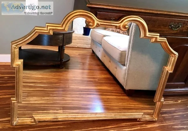 Beautiful Maple Dining Table in Queen Anne Style