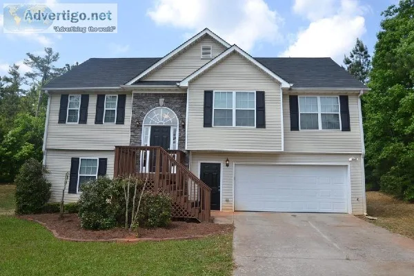  Lease for 1205mo  3 beds 2 baths  1351 sqft  Rent Only  Single 