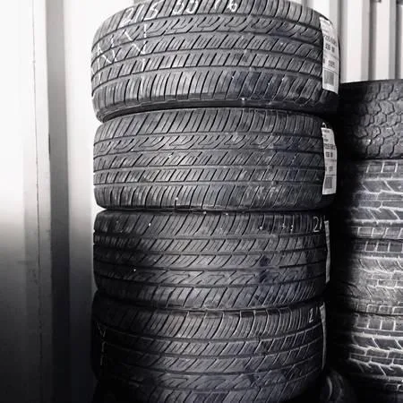 215-55-16 Toyo Versado set of 4 used