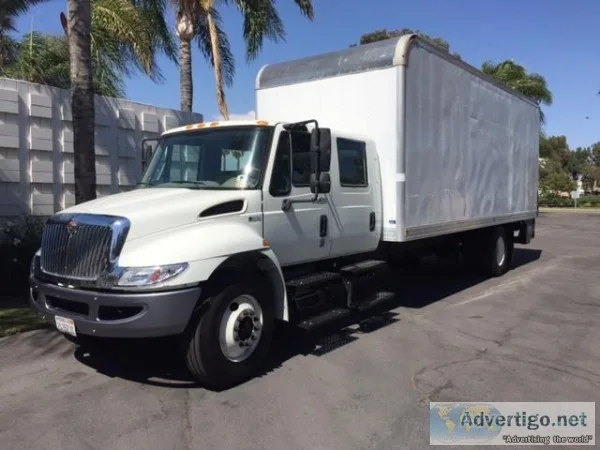 2014 Internationa DuraStar 4300 Crew Cab 24  Van with Liftgate