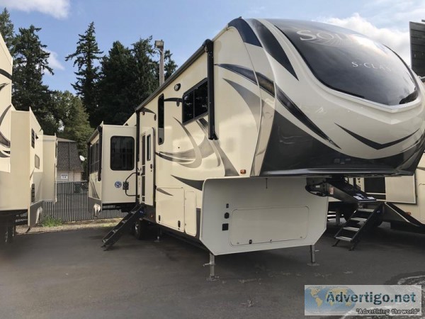 2019 Grand Design Solitude S-Class 3350RL