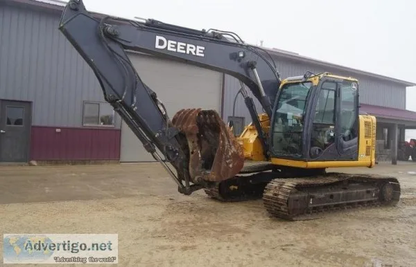 2010 DEERE 135D Excavator