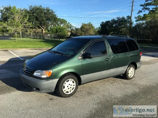 2002 Toyota Sienna LE