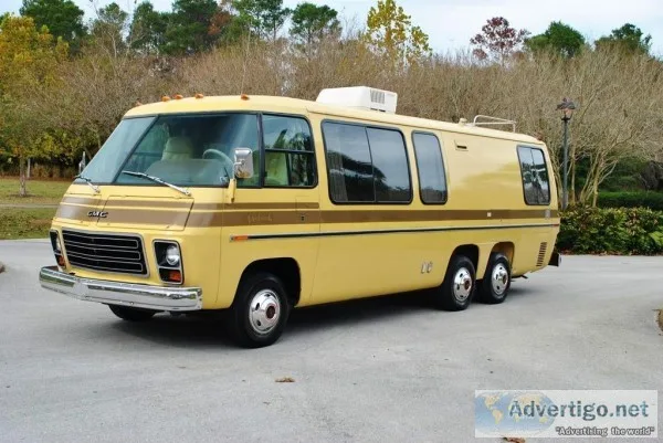 77 GMC Glenbrook 260 Motor home