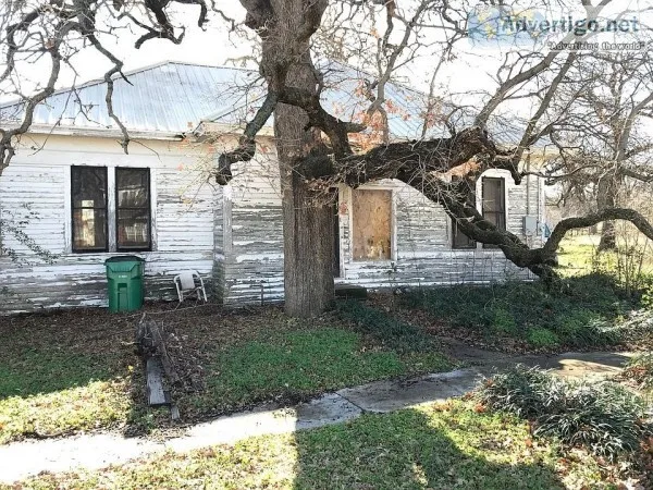 For SALE property in E Elm St Nocona TX 76255