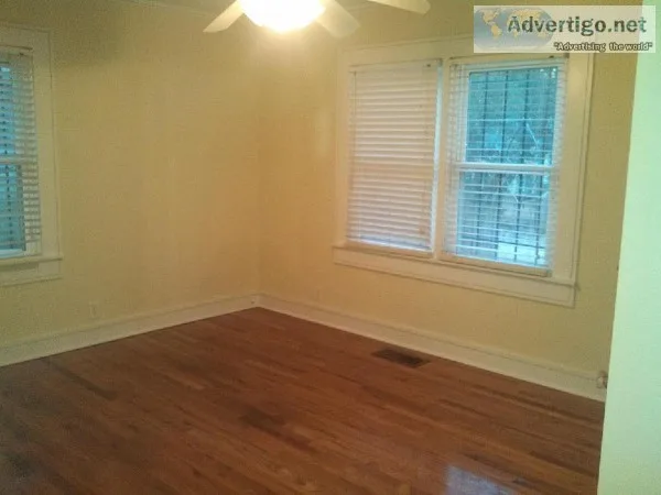 Renovated 2bedrooms 1 bath home  Hardwood Floor  Large Bedrooms 
