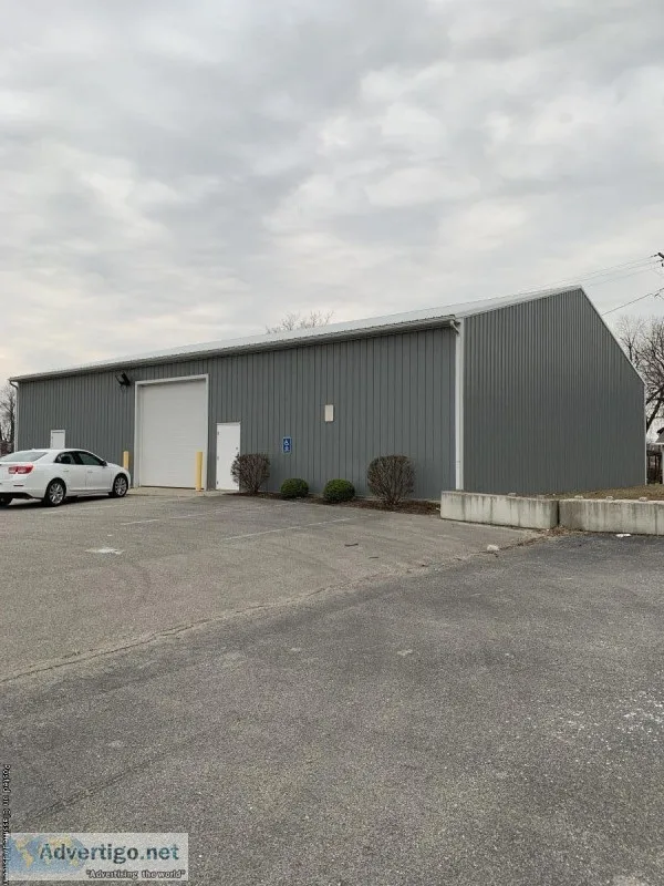1450 Sq Feet Warehouse Available