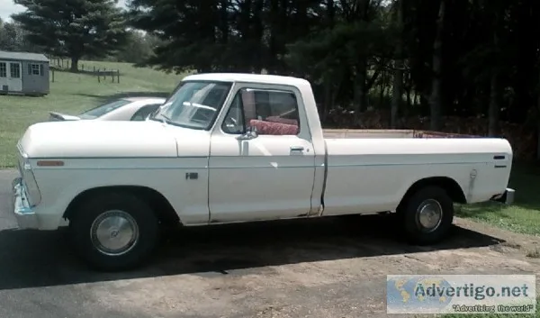 Classic 1974 F100 pickup truck LWB