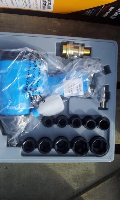 UNUSED 12&quot DRIVE AIR IMPACT WRENCH KITS
