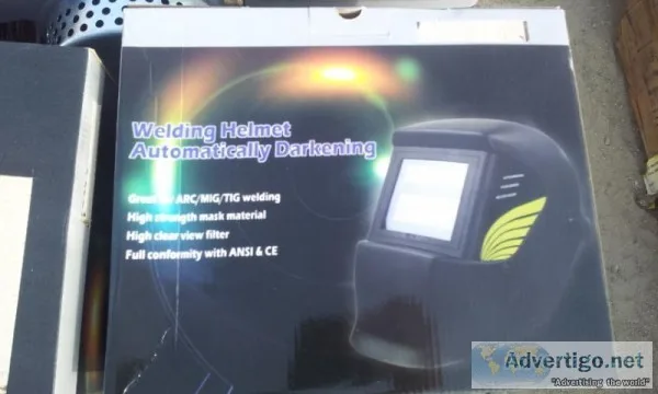 UNUSED AUTO DARKENING WELDING HELMET