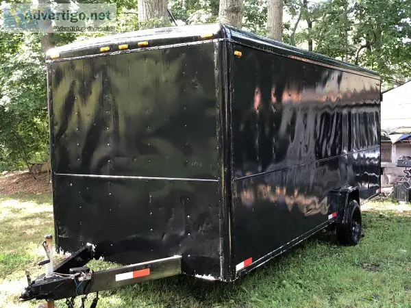 18 foot enclosed trailer
